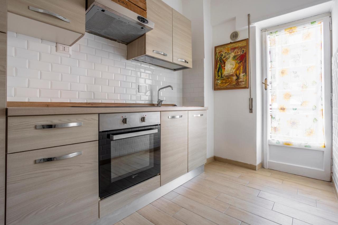 Guest Host - Stylish Apartment near Trastevere! - 4