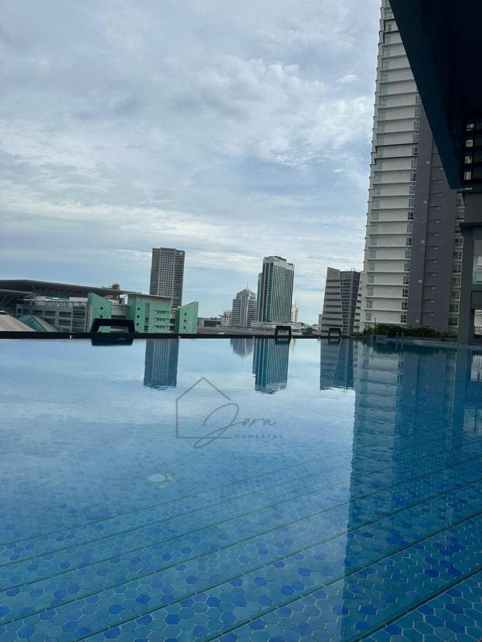 Brand New Minimalist Suite 3 Min Walk to CIQ - 4