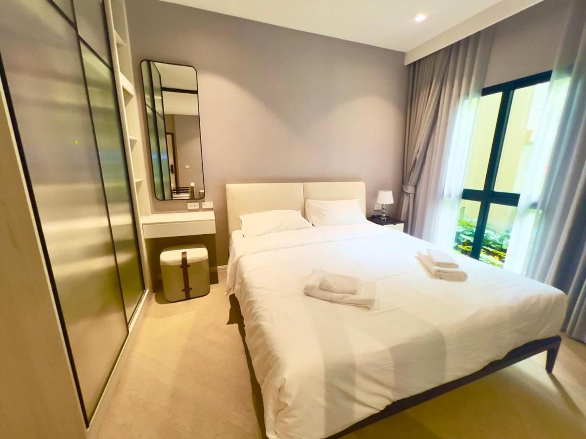 The title Legendary - 3