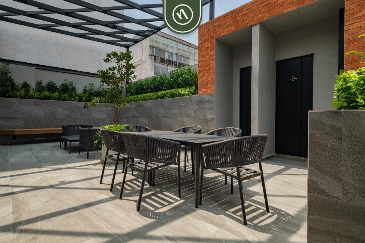 Luxury 2 BR Condo in Condesa