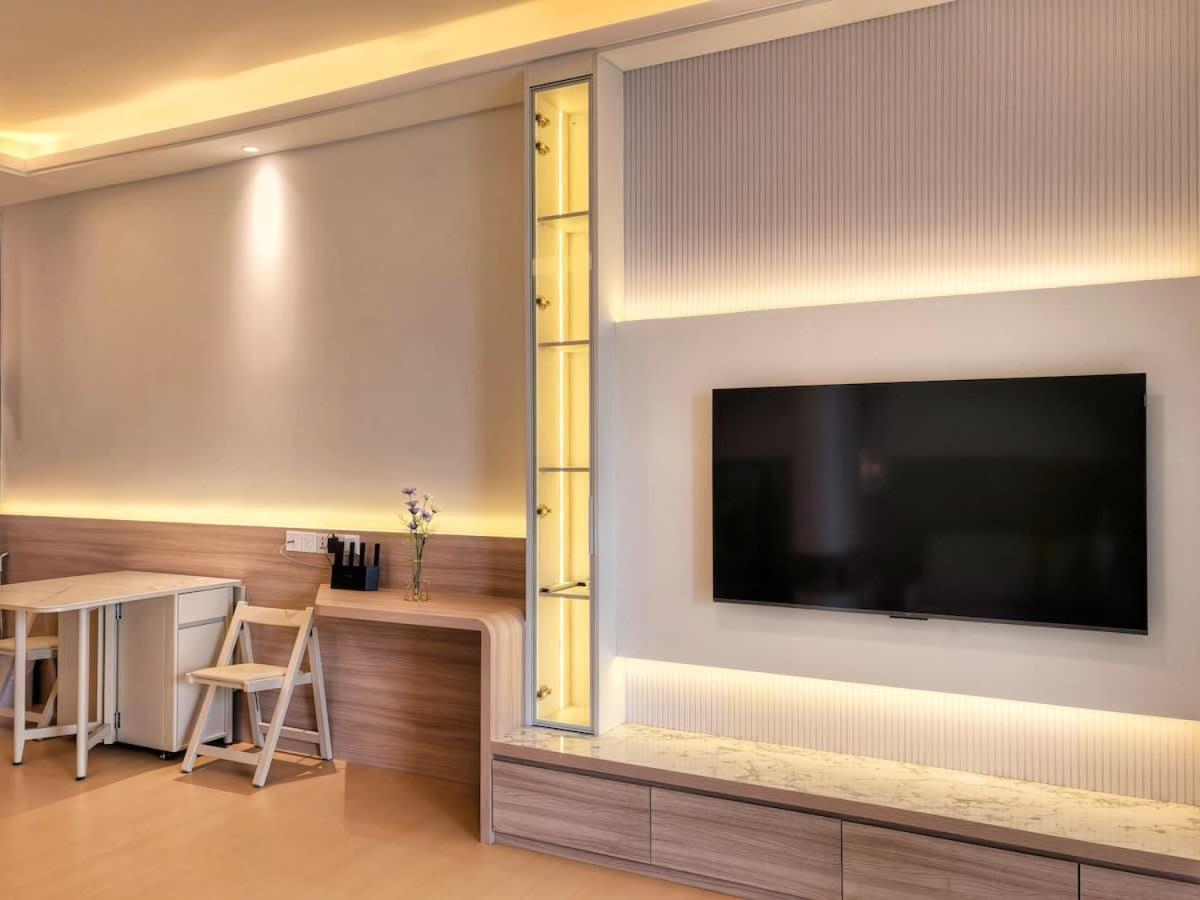 R&F Princess Cove Seafront Studio JB Central - 5