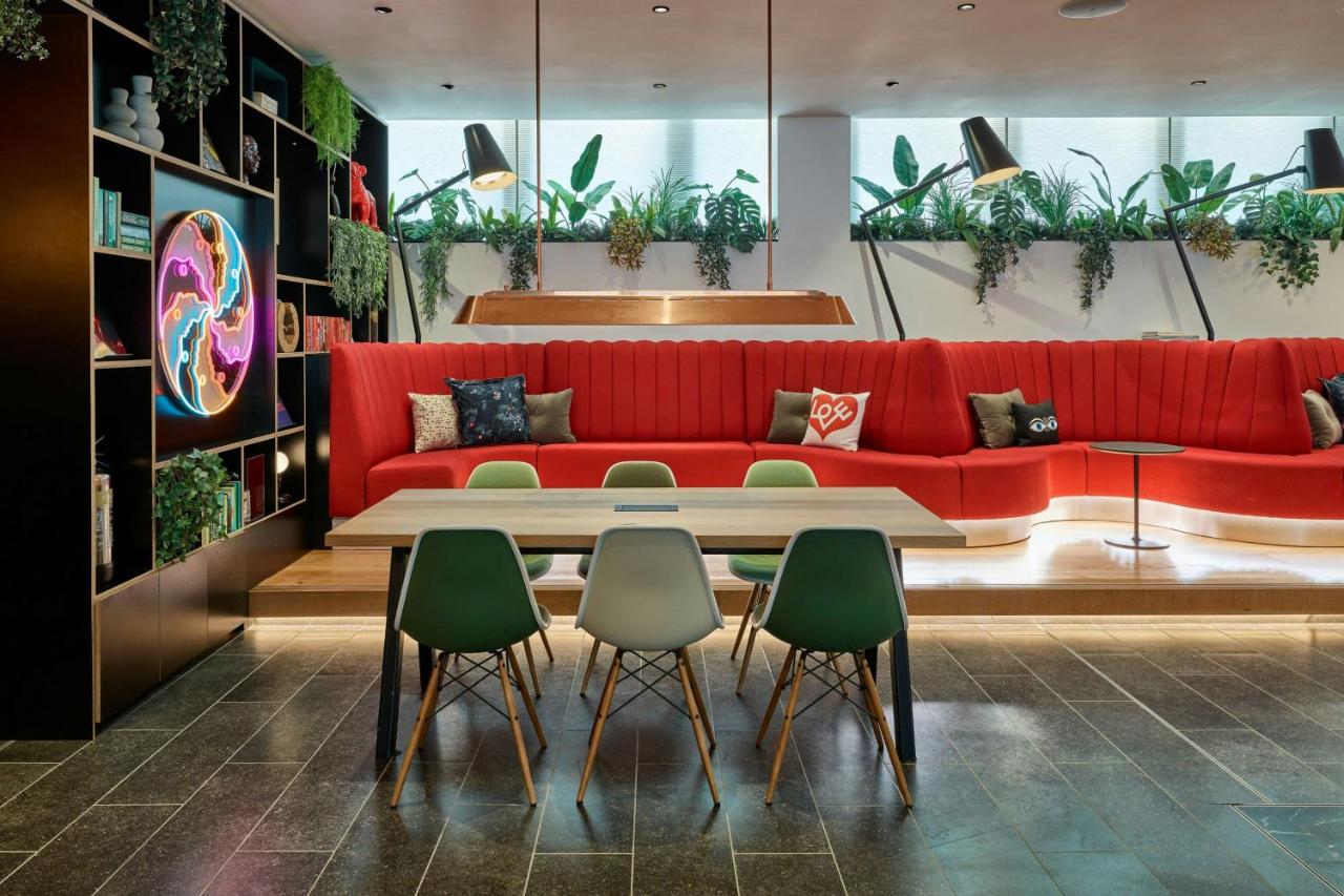 citizenM London Victoria Station - 3