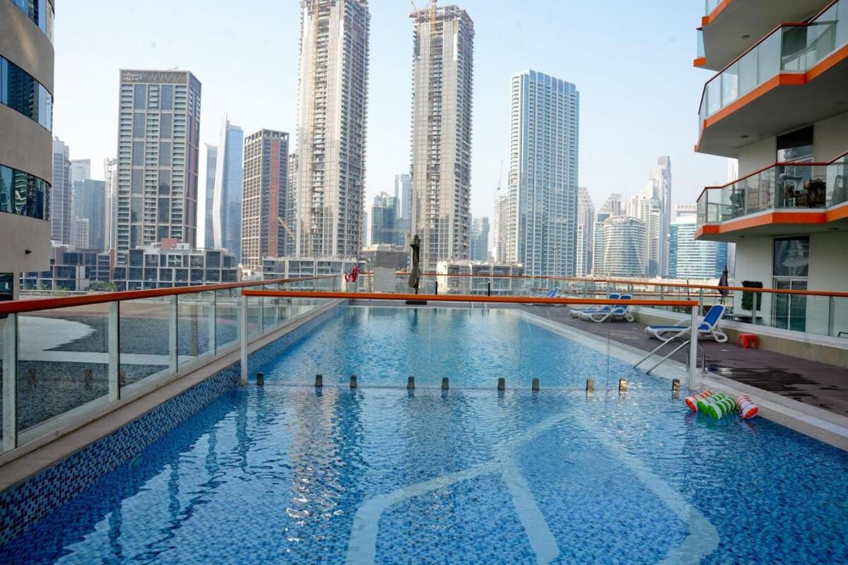 Panoramic Burj Khalifa and Canal View - 4