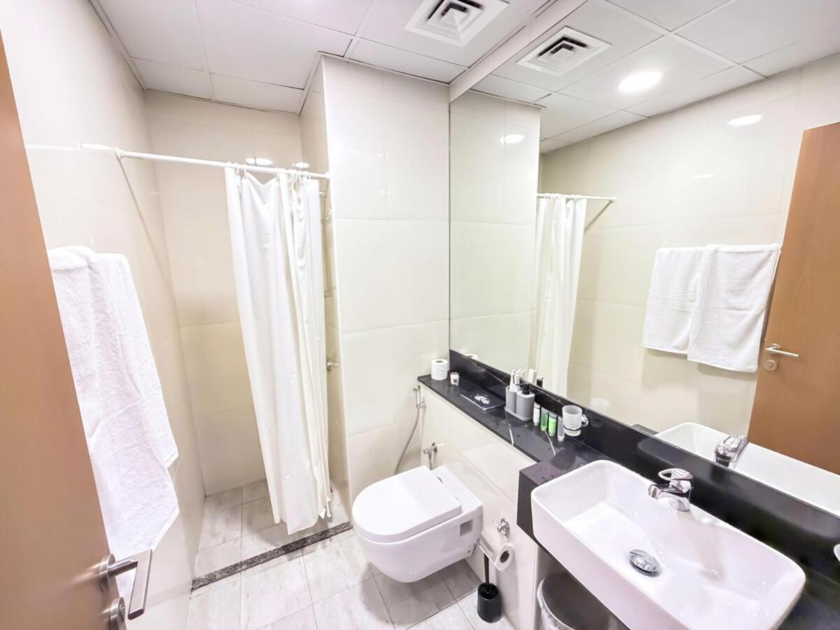 Panoramic Burj Khalifa and Canal View - 3