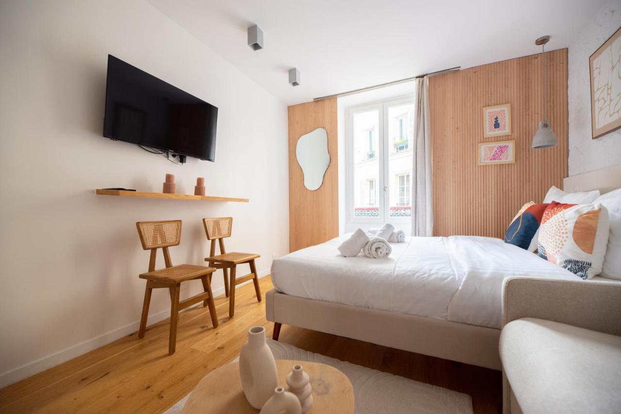 Montmartre lovers - 2