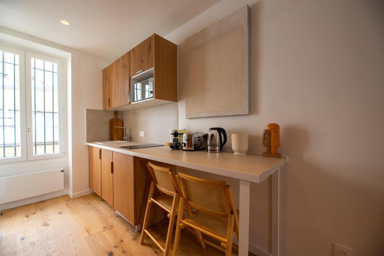 Montmartre lovers - 4