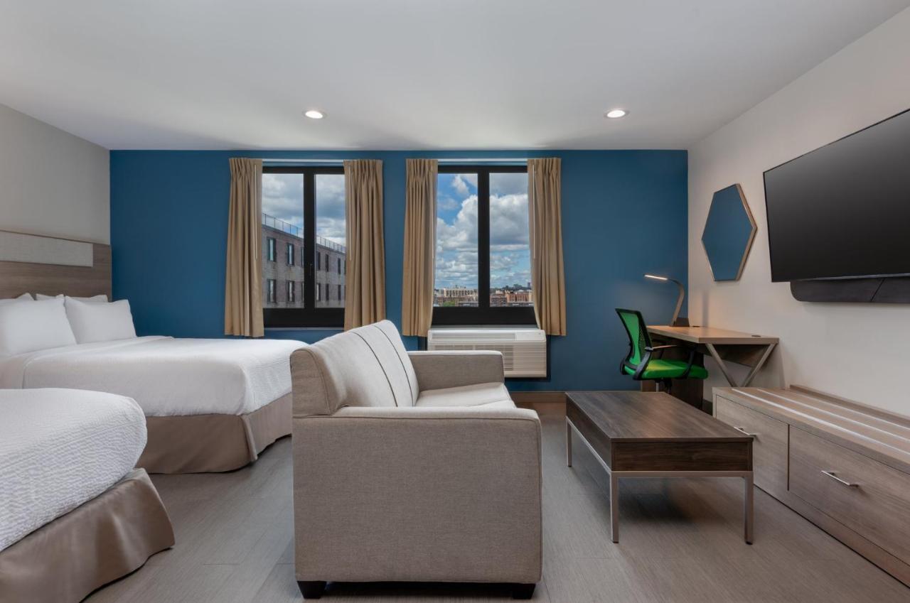 Holiday Inn Express & Suites Bronx - Zoo Area by IHG - 2