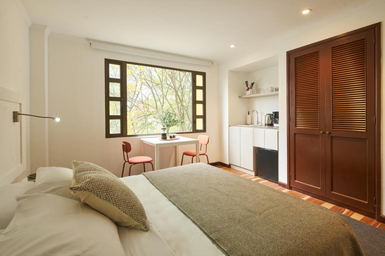 Modern Comfort in the Heart of Zona G 202 - 3