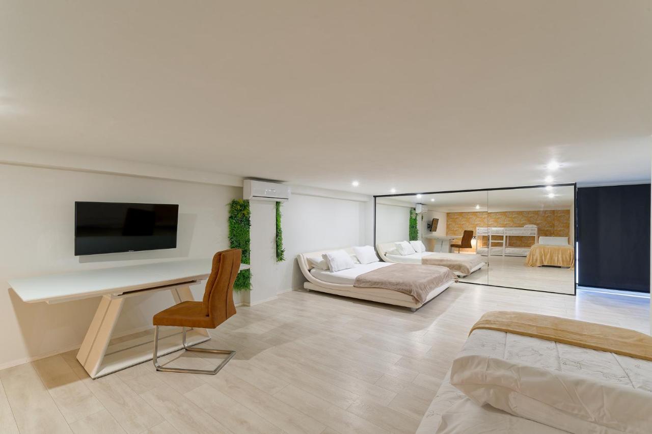 Kosta Homes - Duplex Apartment Near The Beach - 4