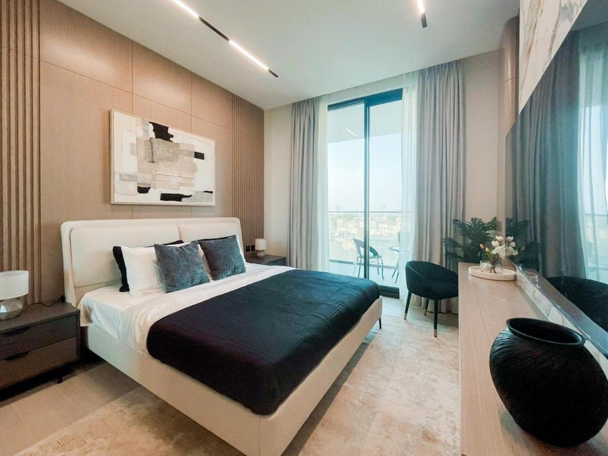 Contemporary Luxe Stay at Dawn by Binghatti! - 2