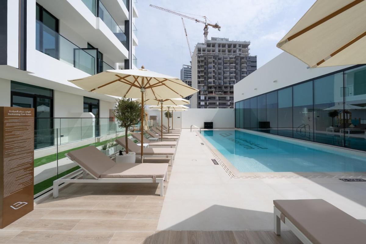 Contemporary Luxe Stay at Dawn by Binghatti! - 4