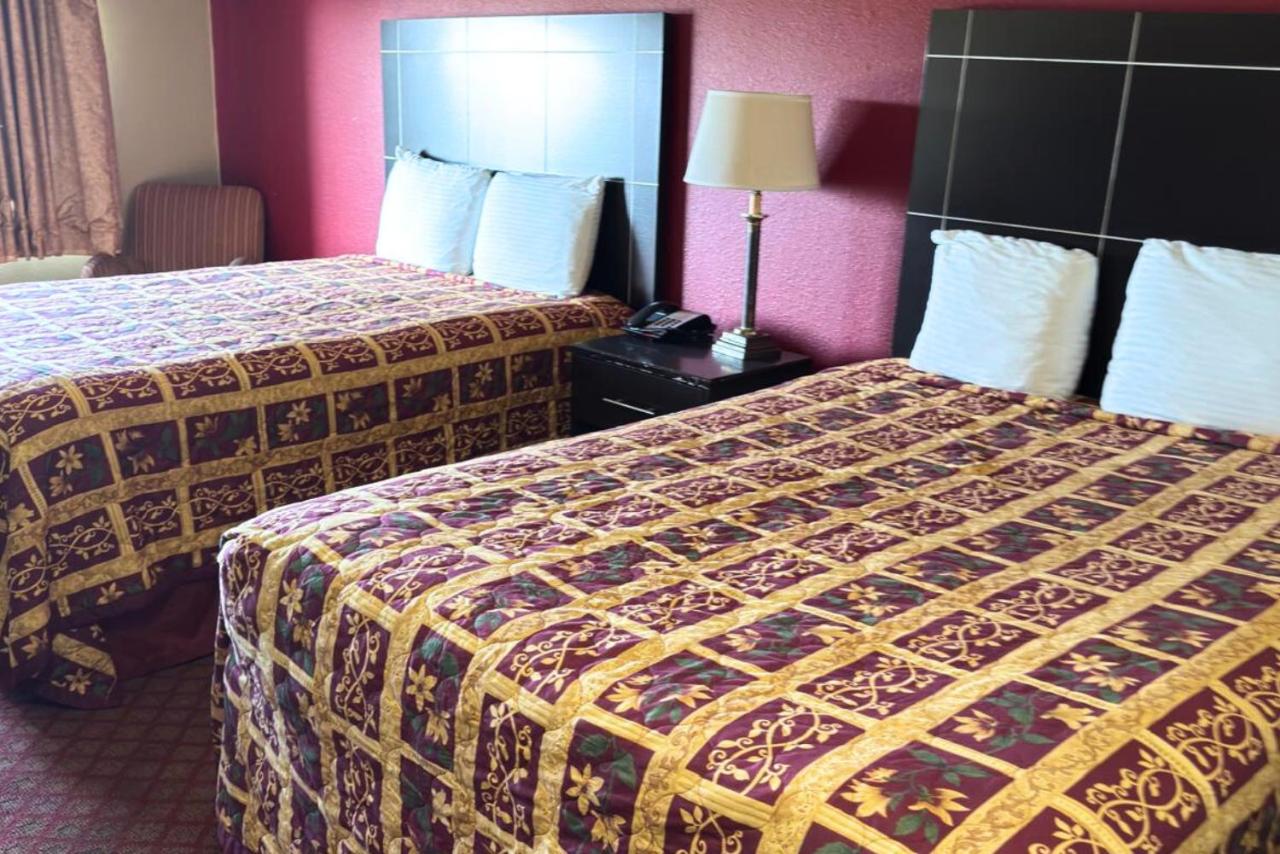 Broadway Suites — photo 12