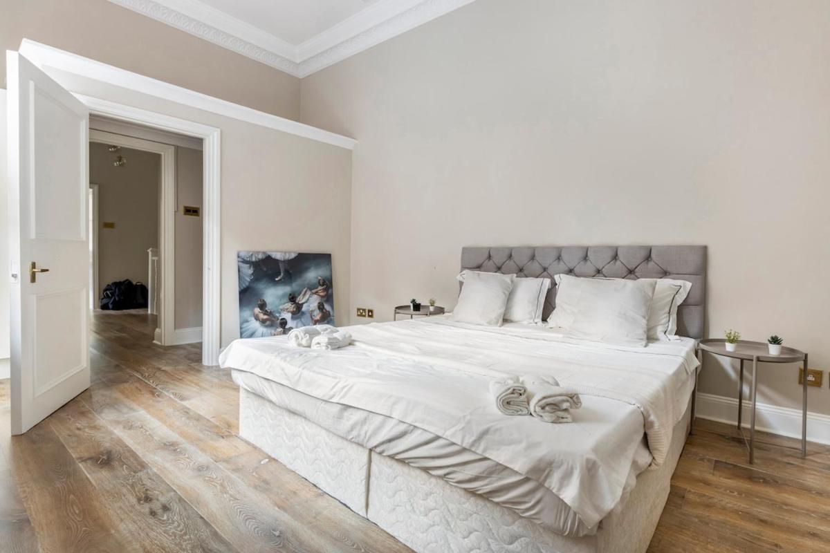 Three bedroom Duplex flat in Sloane Square w communal garden - 2