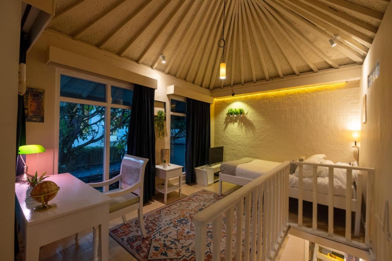 Palm Villa 4 , Seminyak Center - 2