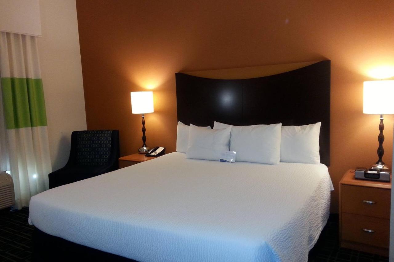 Budget Inn & Suites — photo 16