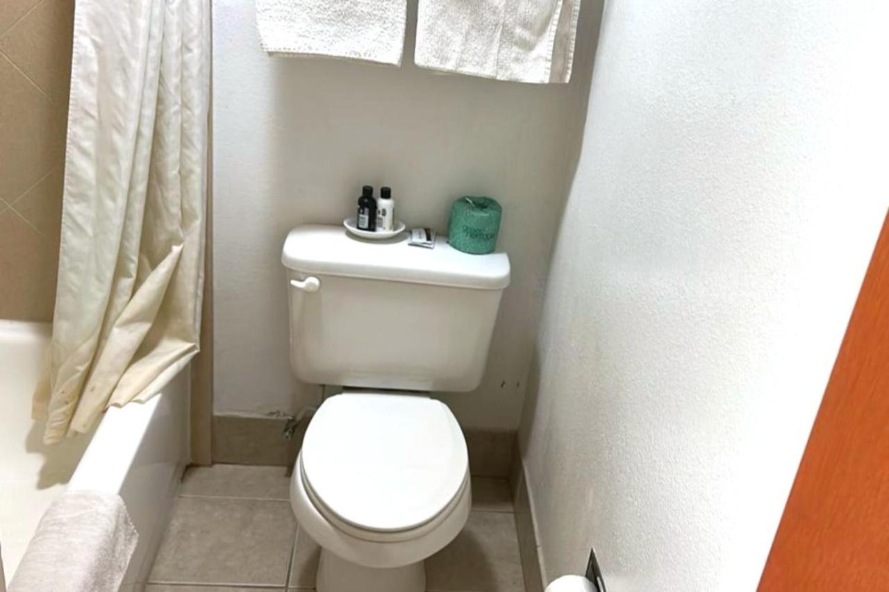 Victorian Inn — photo 13