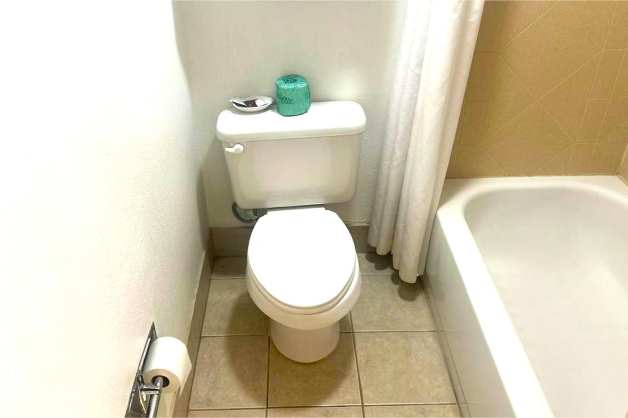 Victorian Inn — photo 18