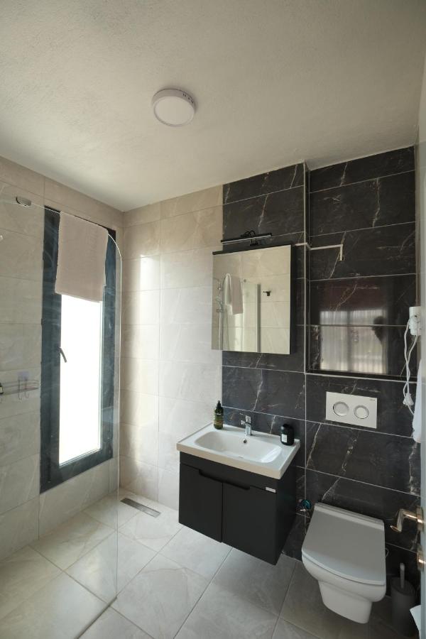 Double Room with Balcony and Sea View