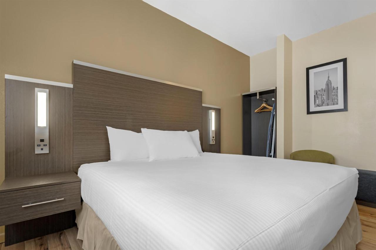 Van Wyck Motor Inn — photo 11
