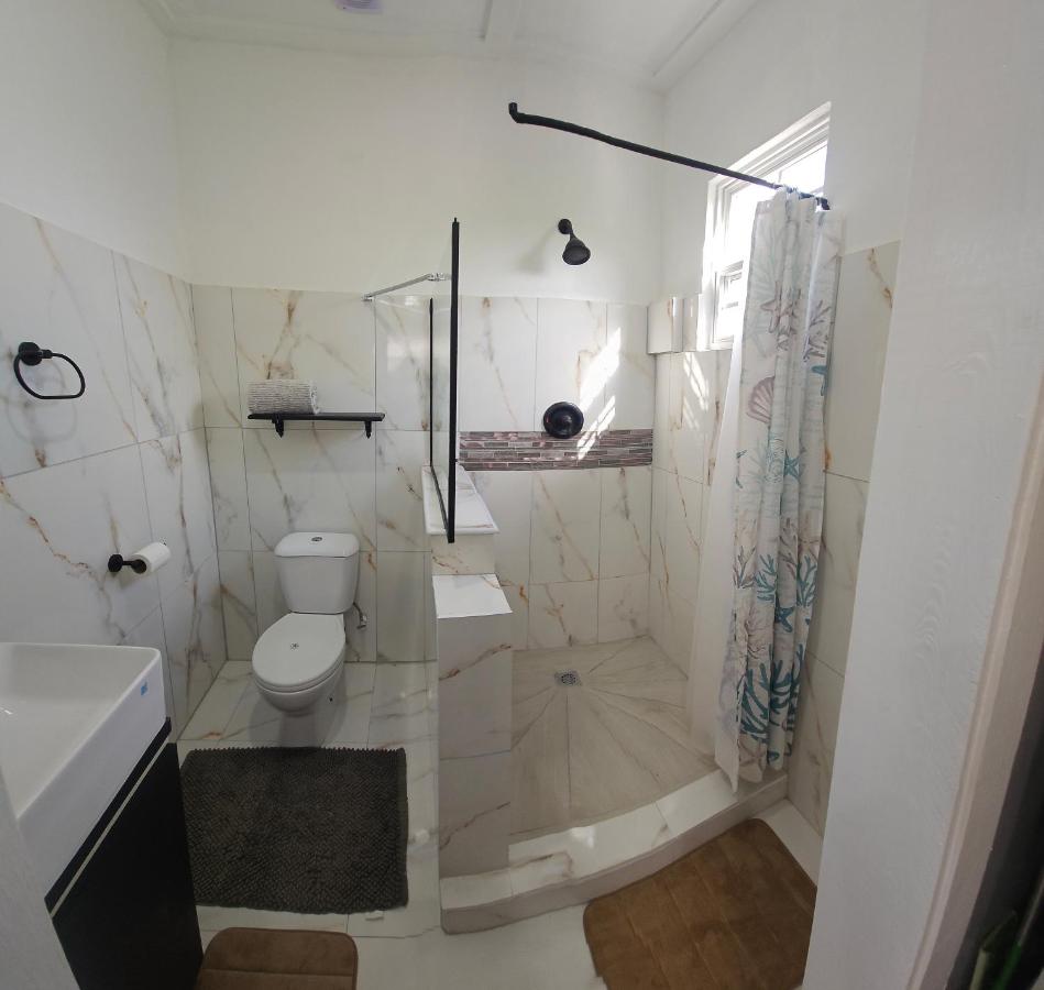 Tony's Place - 5