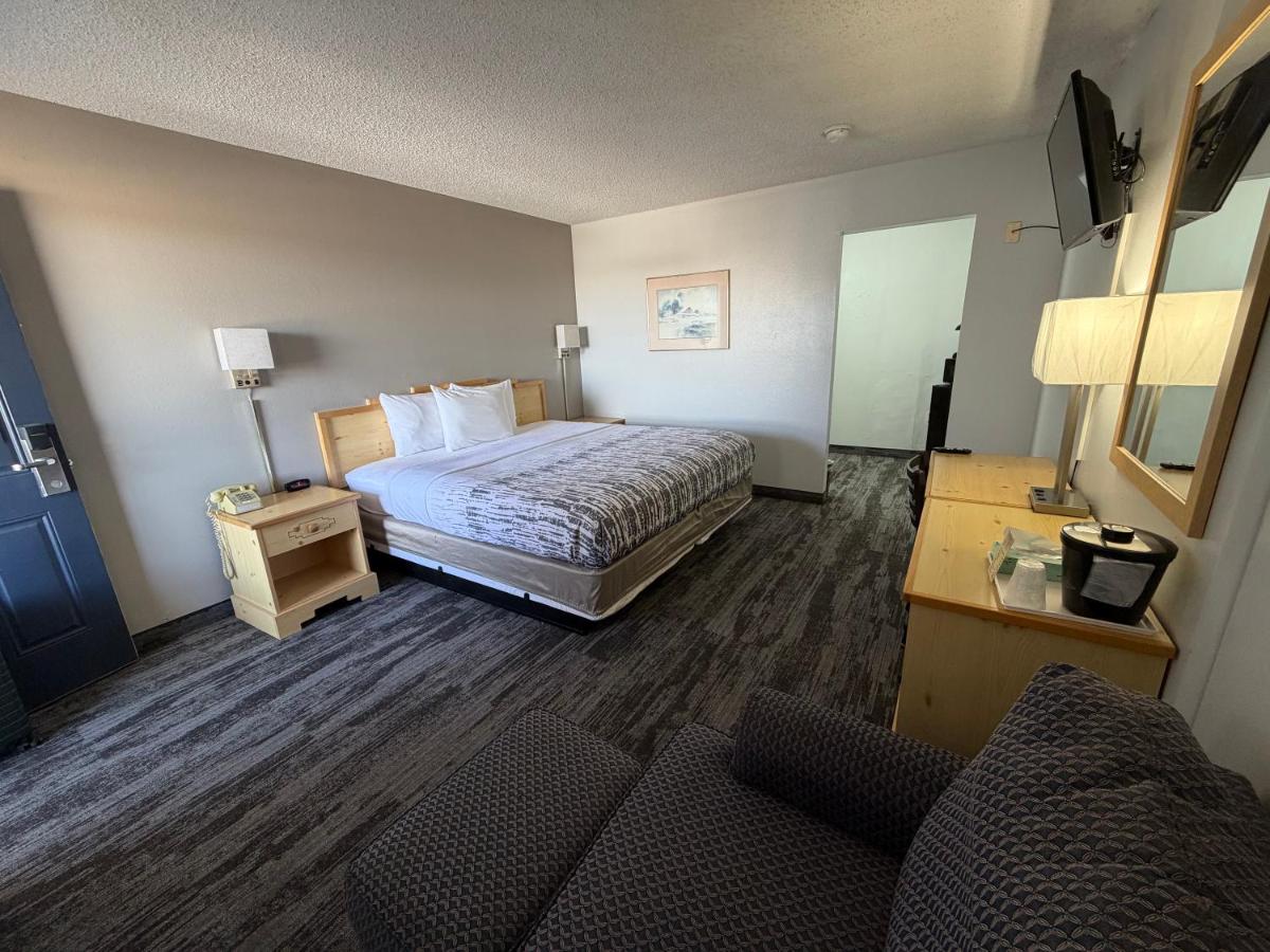 Regency Inn — photo 20