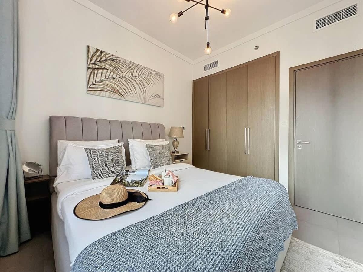 FAM Living - Spacious 3-Bedroom Apartment in Creek Gate with Stunning Views - 5