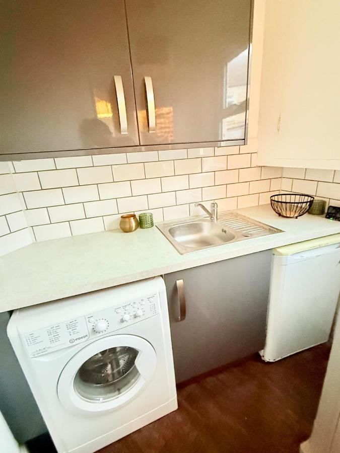 Lorne House-Near Centre-Free Parking-Sleeps 8 - 3