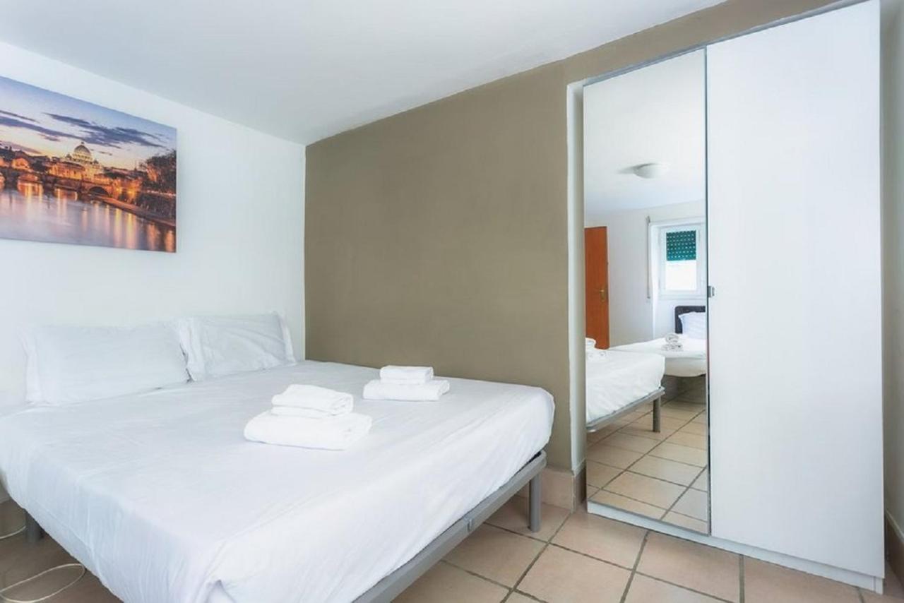 A Few Steps from Vatican - 2