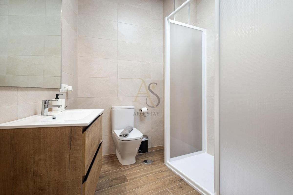 Spacious Independent House Central Area - 5