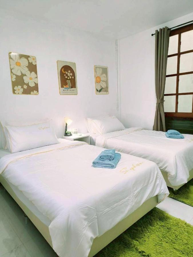 Cozy Living Sukhumvit38 with 3 comfortable bedrooms