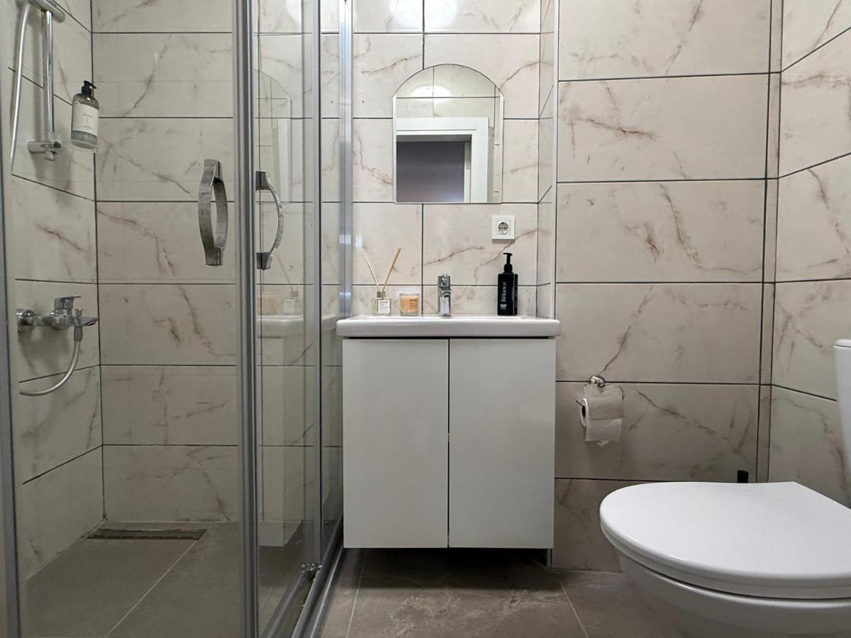 Stunning 3BR 3Bathroom 3AC near Metro D6 - 3