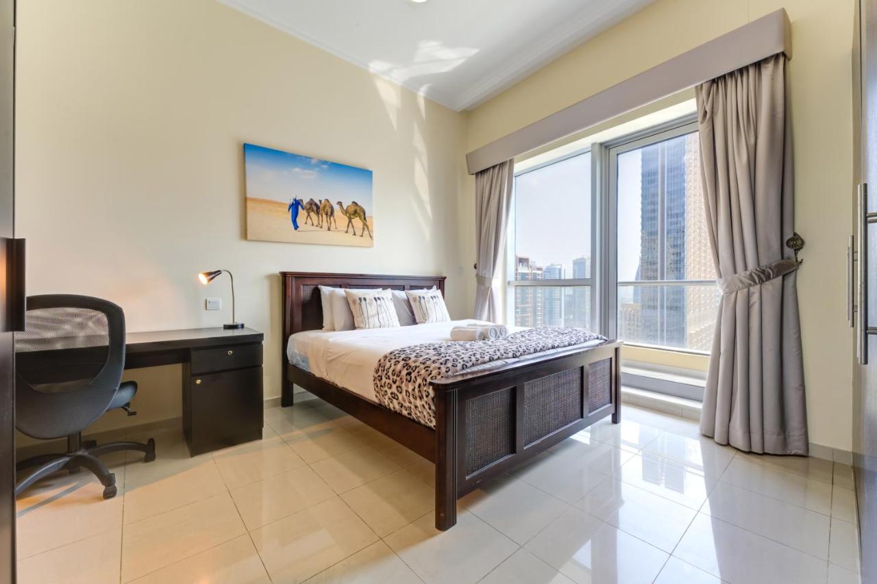 Vacationer Holiday Homes I Peaceful One Bedroom I Dubai Marina I Bay Central - 2