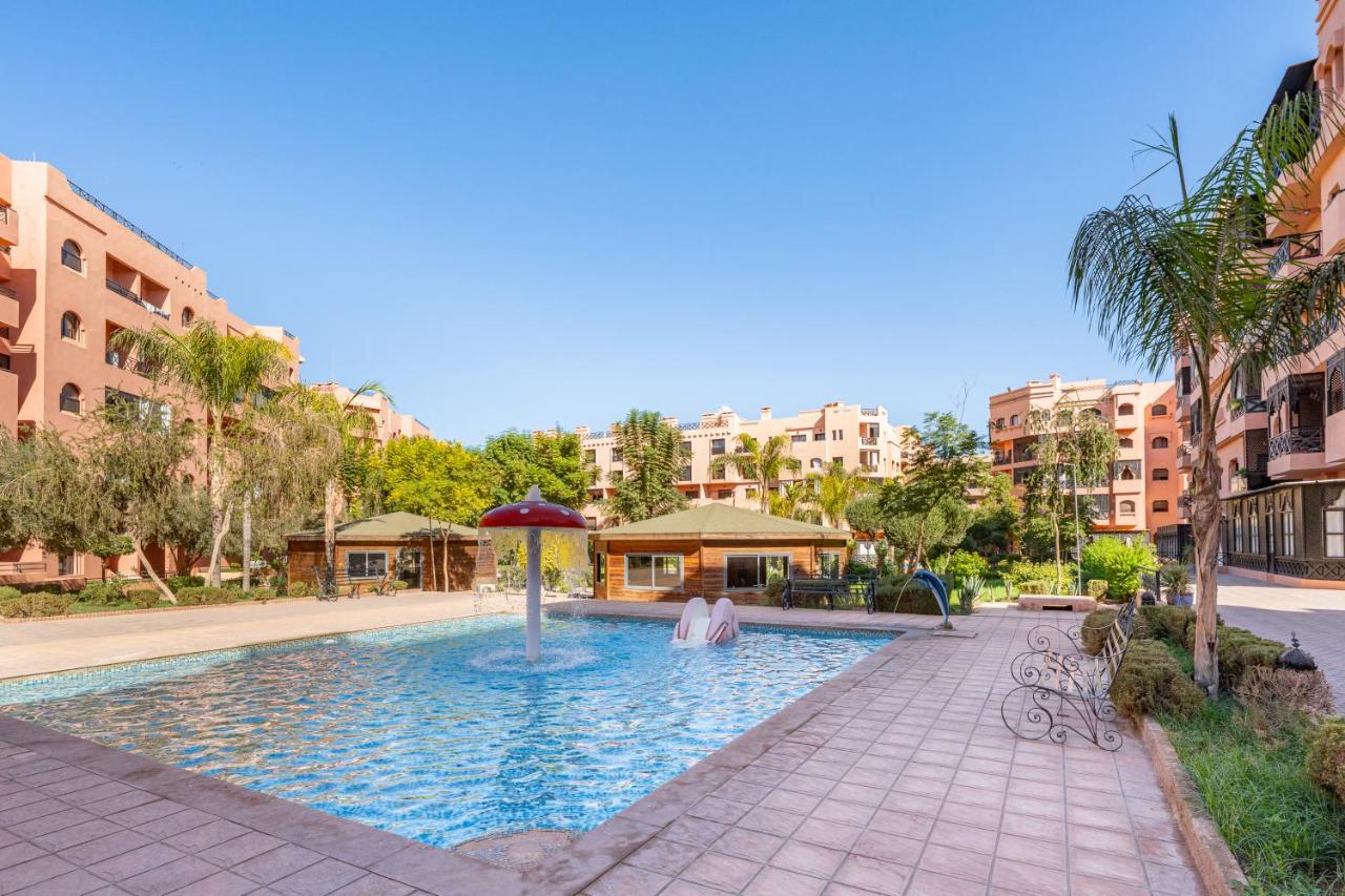 Luxury Residence with 2 Terraces Pool and Garden View Security and Self Check-in - 4