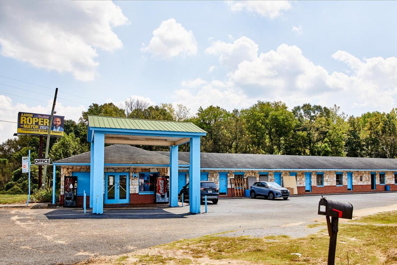 Hospitality Inn — photo 1