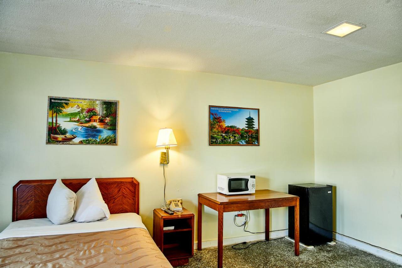 Hospitality Inn — photo 19