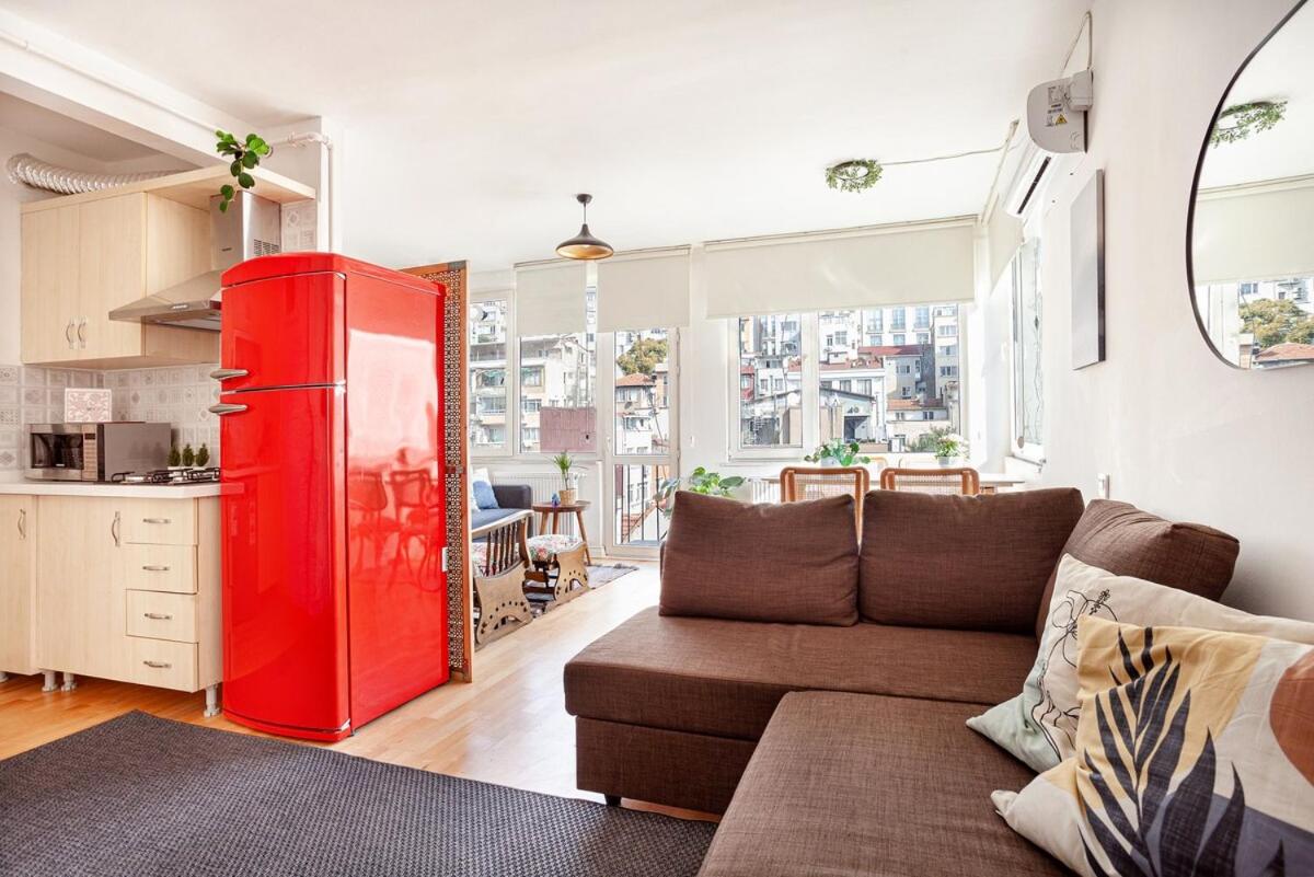 Magnificent View Great Location - 4