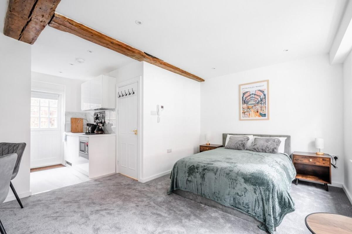 Historic Flat by Liverpool Street - 4