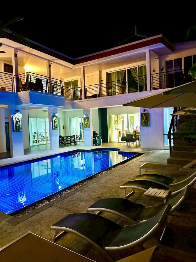 The White House Kamala II - 4