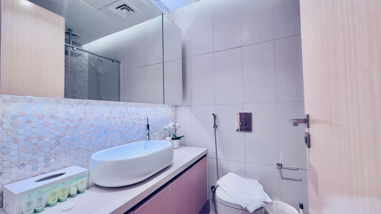 Bright Family Friendly 2BR in Mayan Yas Island - 3