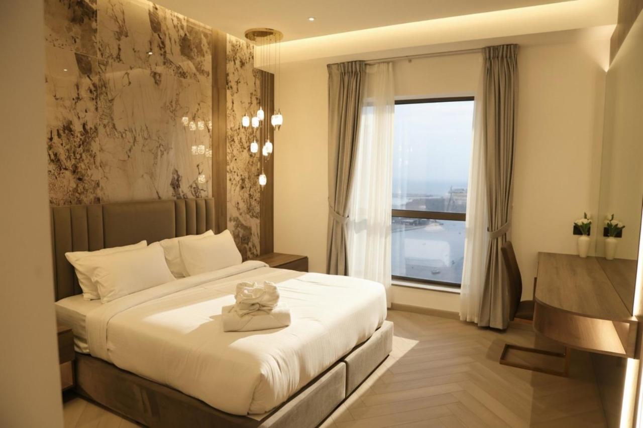 The Royale Vista Burj Khalifa View Residence - 2