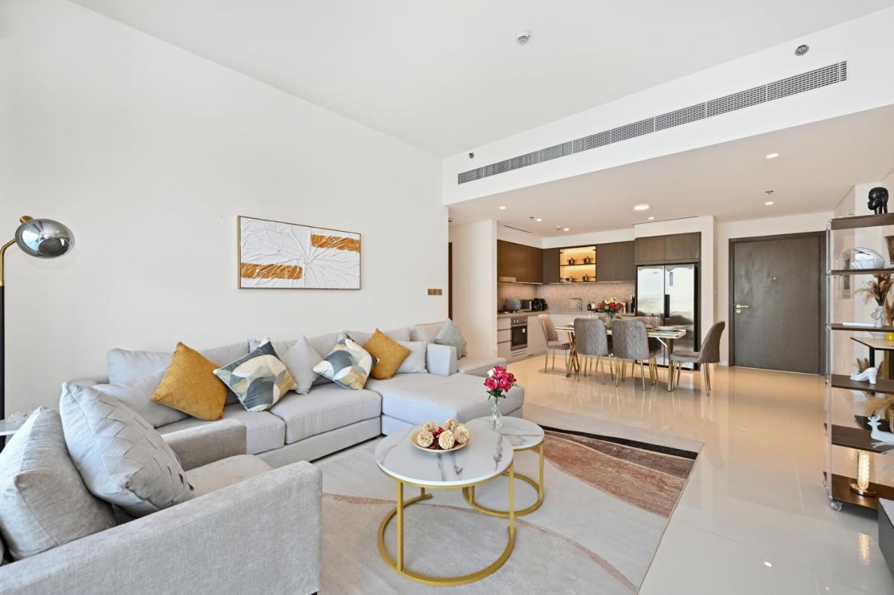 Luxury 2BR Emaar Beachfront with Private Beach & Infinity Pool, Palm Jumeirah & Atlantis Views - 5