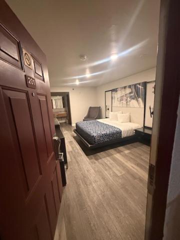 GO2 Inn & Suites by Reliance — photo 21