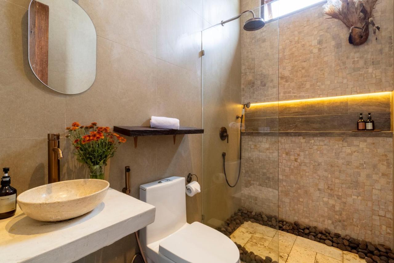 Tiny Villa Bali Jimbaran - 3