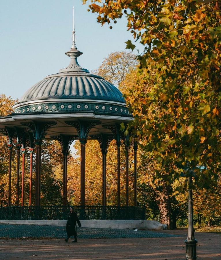 Cosy Private Room with private Bathroom - Your Perfect Gateway! - 5