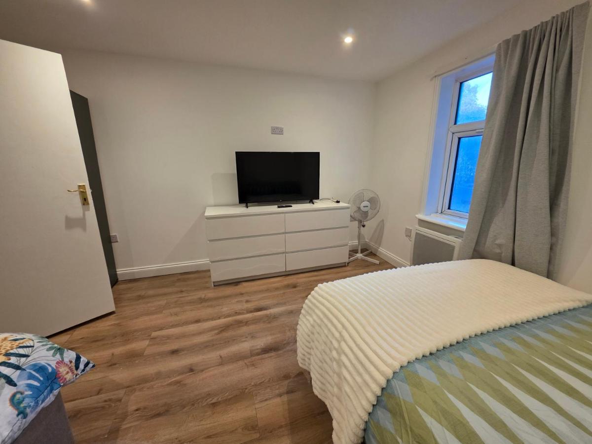 Studio Flat Peckham Rye London Apartment Zone 2 Location - 5