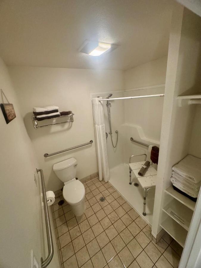 Ocean Breeze Motel — photo 14