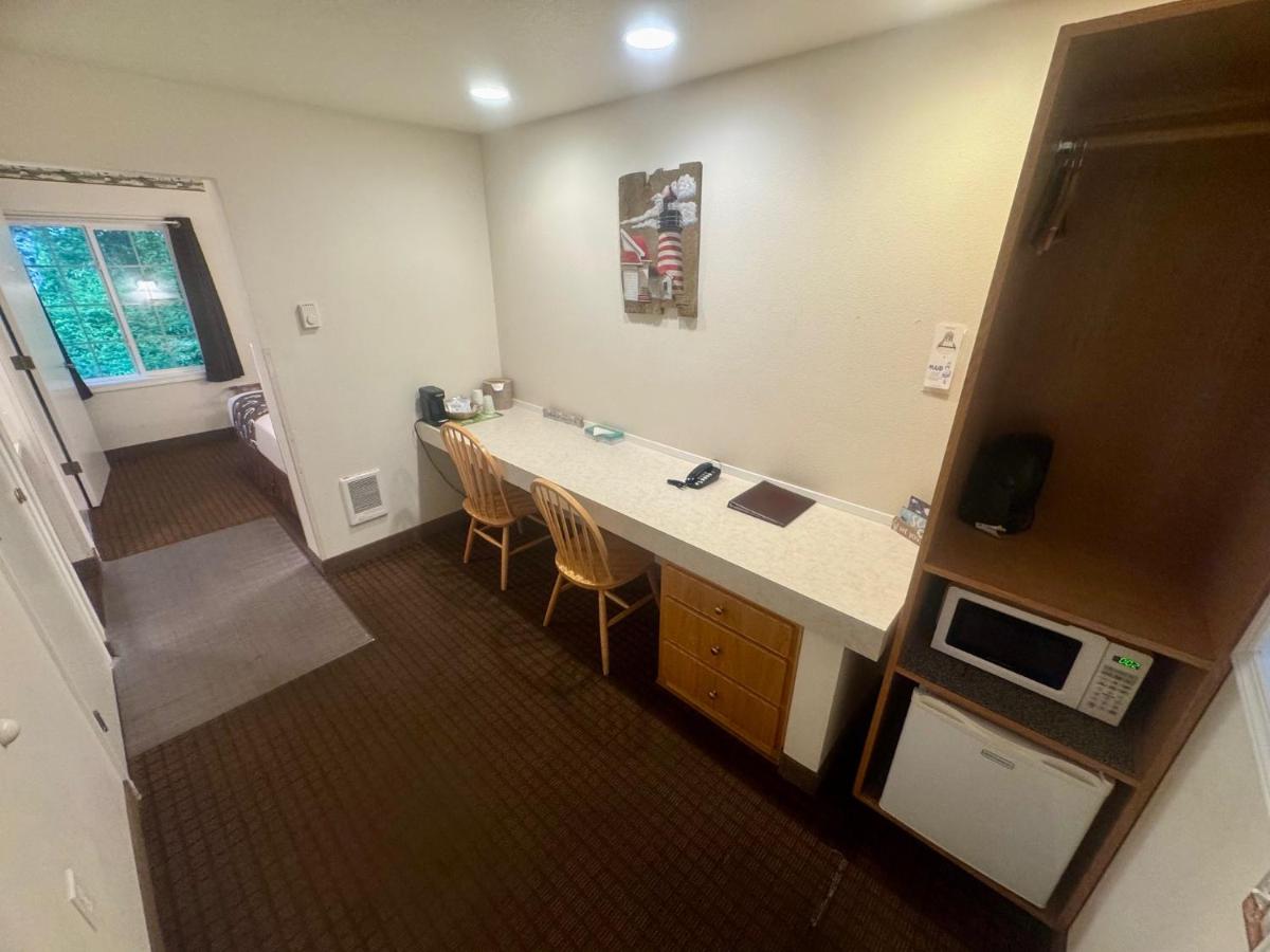 Ocean Breeze Motel — photo 15