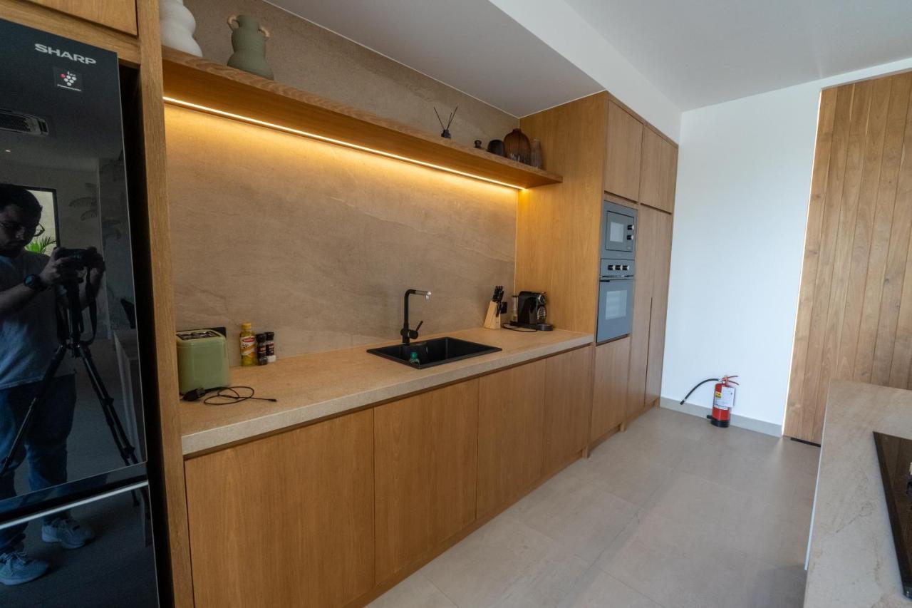 Balangan 4 bedrooms with rooftop and Jacuzzi - 3