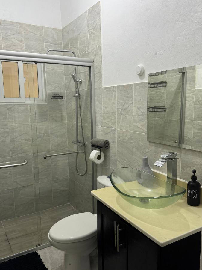 Stylish Escape at Angella Mansions, Stony Hill - 2