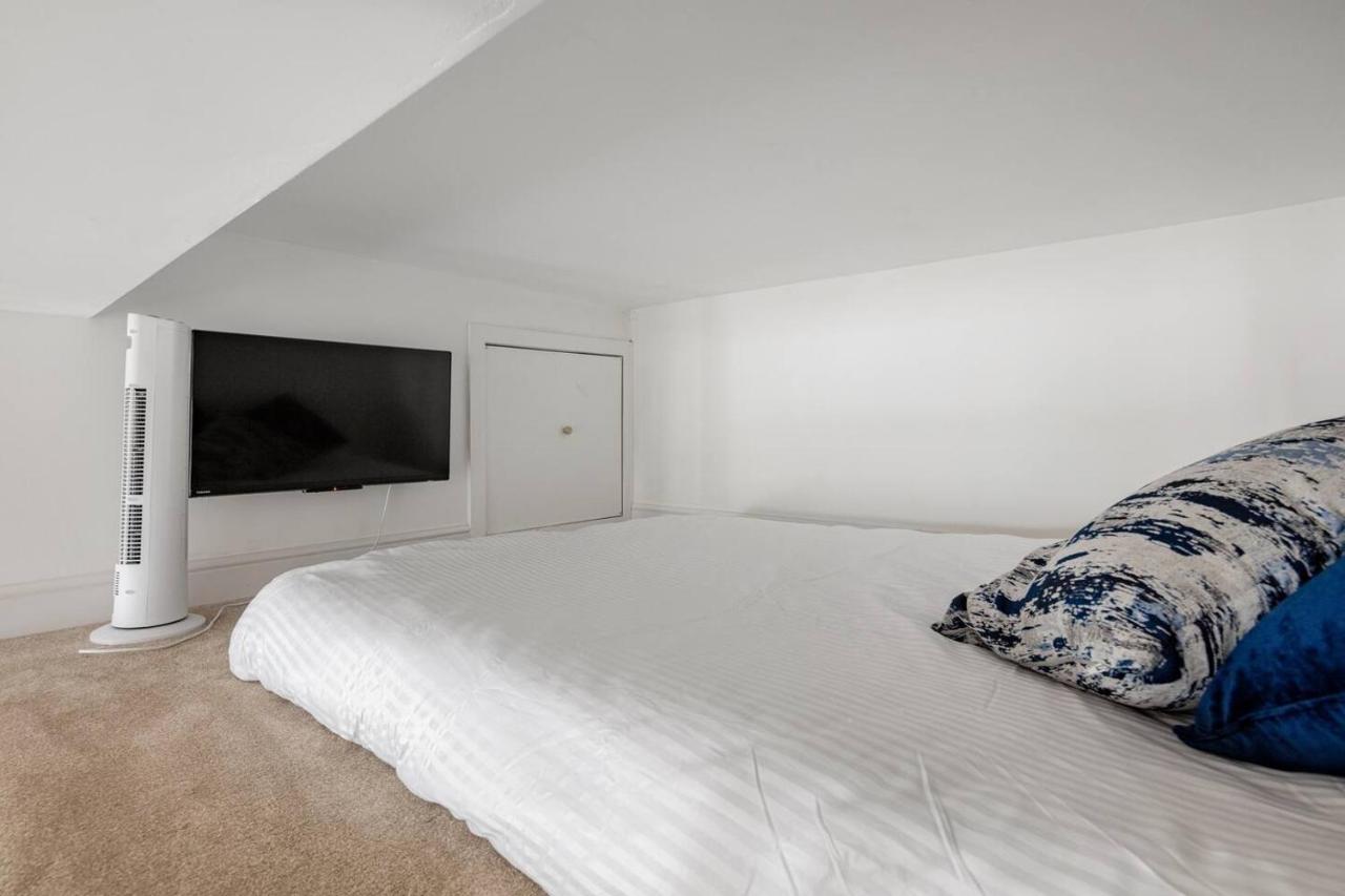 Ladbroke Grove hidden Gem - 2